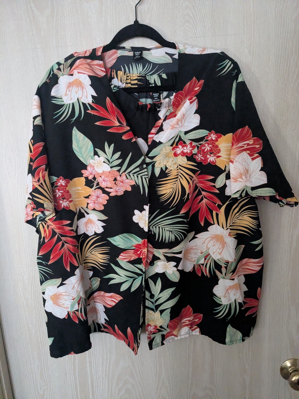SHEIN Floral Curve Short Set 2XL Black with Green and Red